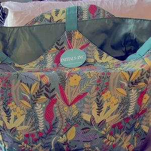 Initials,inc. Get a Big Grip tote in Safari print